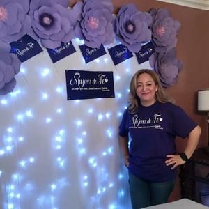 Meet your Posher, Clau